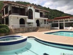MAURICIO VIVES – Finca in Anapoima, Cundinamarca